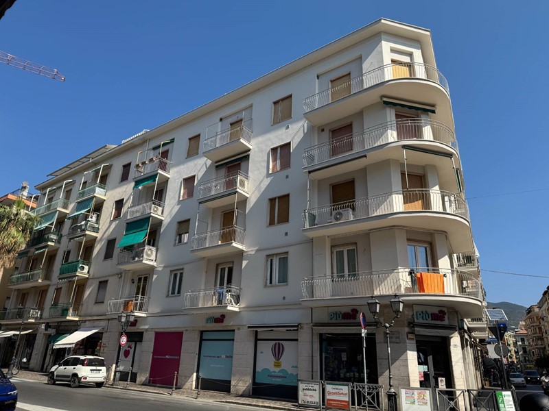 Quadrilocale in Vendita a Alassio, 409'000&euro;, 75 m²