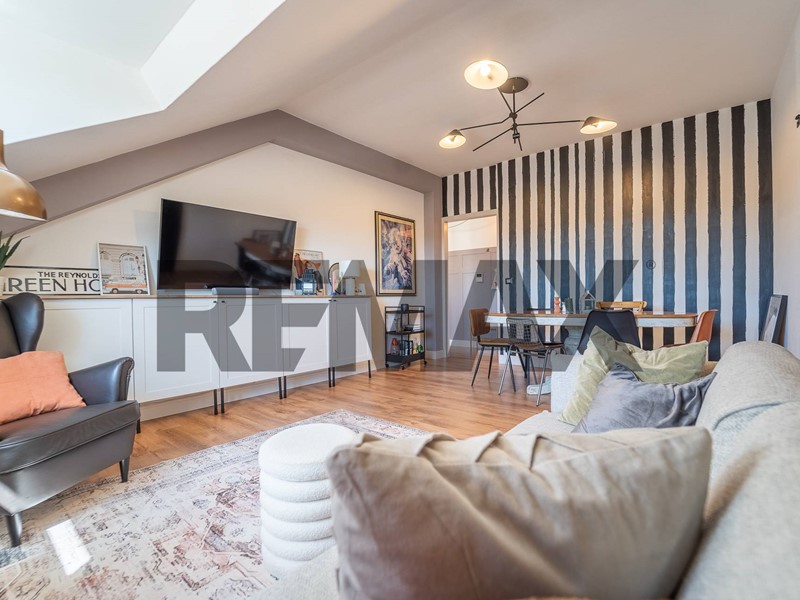 Bilocale in Vendita a Roma, 170'000&euro;, 87 m²