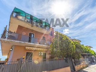 Trilocale in Vendita a Ciampino, 219'000&euro;, 85 m²