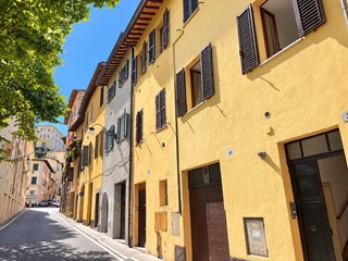 Trilocale in Vendita a Spoleto, 80'000&euro;, 80 m²