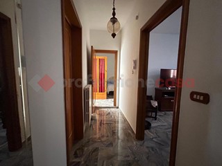 Appartamento in Vendita a Pulsano, 128'000&euro;, 128 m²