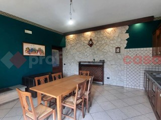 Appartamento in Vendita a Boville Ernica, 165'000&euro;, 195 m², con Box