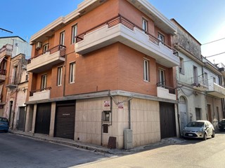 Appartamento in Vendita a San Severo, 270 m², con Box