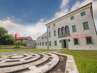 Appartamento in Vendita a Stra, 395'000&euro;, 180 m²