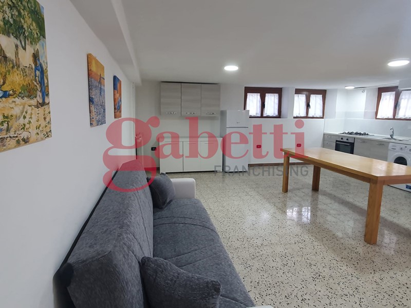 Bilocale in Affitto a Venafro, 300&euro;, 70 m², arredato