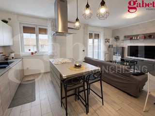 Quadrilocale in Vendita a Mascalucia, 179'000&euro;, 110 m², arredato