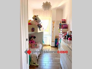 Trilocale in Vendita a Pomezia, 179'000&euro;, 85 m²