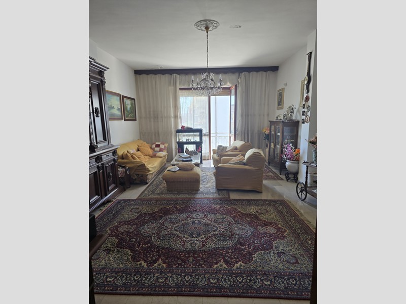 Appartamento in Vendita a Carrara, zona Marina Di Carrara, 218'000&euro;, 110 m²