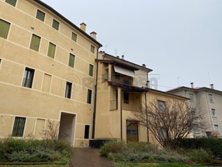 Quadrilocale in Affitto a Bassano del Grappa, 1'500&euro;, 110 m²