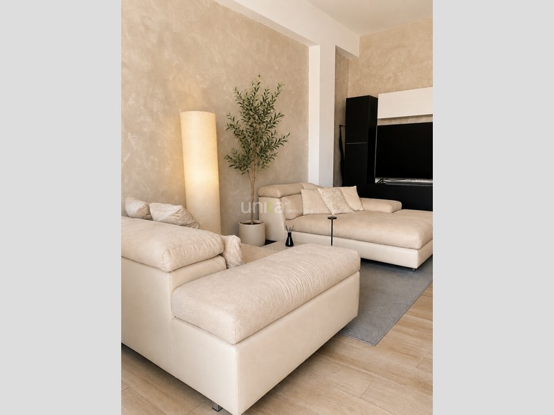 Appartamento in Vendita a Jesi, 195'000&euro;, 80 m², arredato, con Box