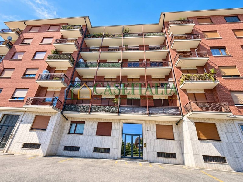 Quadrilocale in Vendita a Rivoli, 135'000&euro;, 95 m², con Box