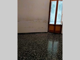 Quadrilocale in Vendita a Martano, 85'000&euro;, 120 m²