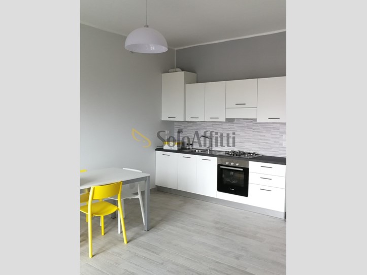 Bilocale in Affitto a Montesilvano, zona V.le Aldo Moro  - Centro, 550&euro;, 60 m², arredato