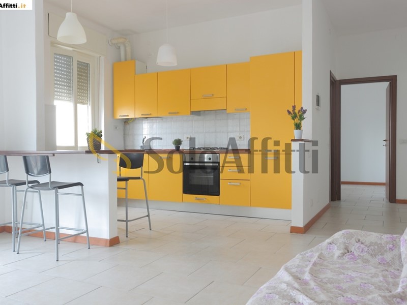 Bilocale in Affitto a Desio, zona Stazione, 510&euro;, 60 m², arredato