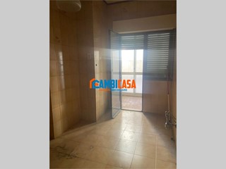 Appartamento in Vendita a Palermo, 129'000&euro;, 150 m²