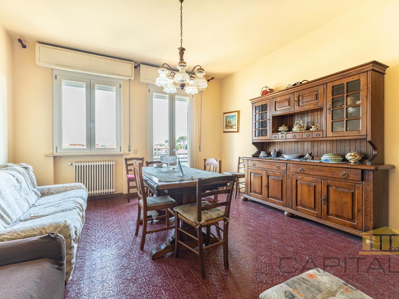 Appartamento in Vendita a Bientina, 135'000&euro;, 115 m², con Box