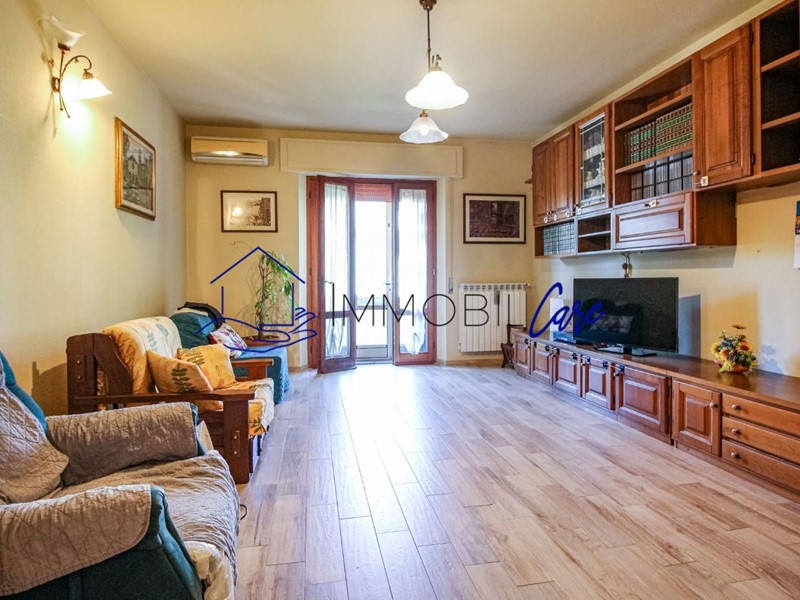 Appartamento in Vendita a Pisa, 340'000&euro;, 172 m², con Box