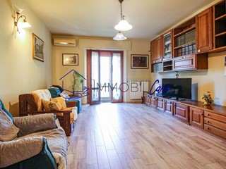 Appartamento in Vendita a Pisa, 340'000&euro;, 172 m², con Box