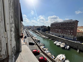 Appartamento in Vendita a Livorno, 390'000&euro;, 300 m²