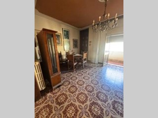 Appartamento in Vendita a Massa, 150'000&euro;, 90 m², arredato