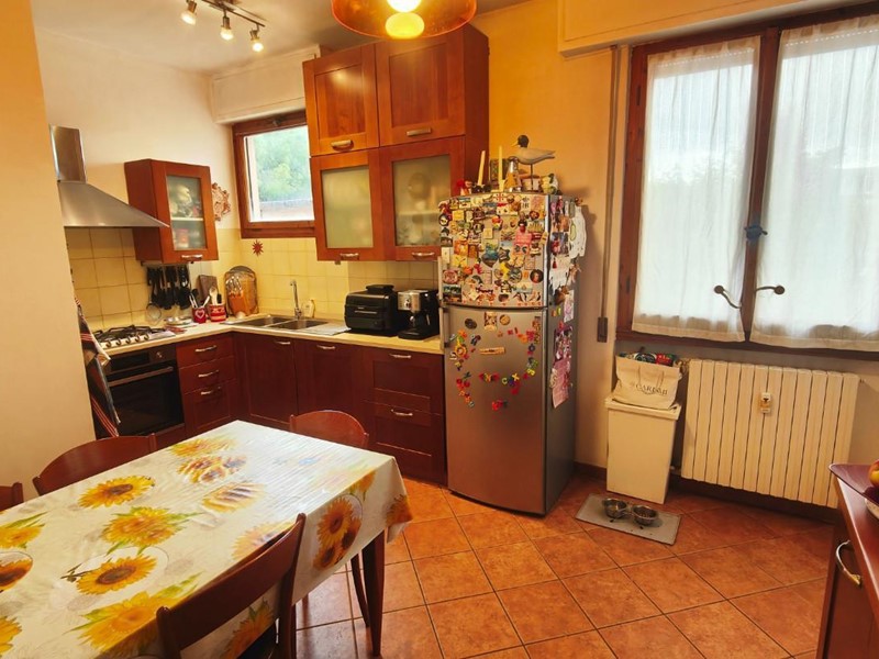 Appartamento in Vendita a Pisa, 325'000&euro;, 120 m², con Box
