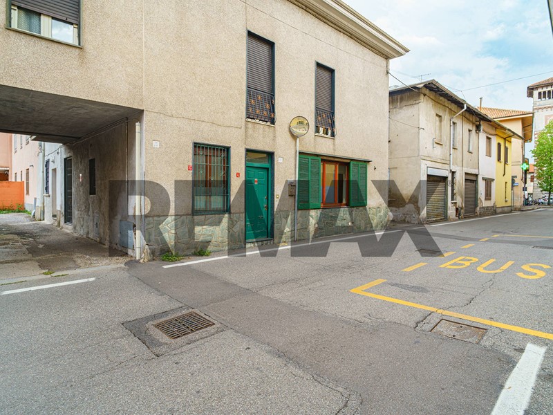 Bilocale in Vendita a Origgio, 72'000&euro;, 73 m²