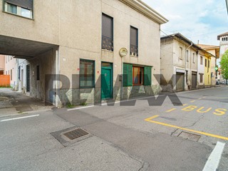 Bilocale in Vendita a Origgio, 72'000&euro;, 73 m²