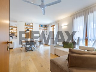 Quadrilocale in Vendita a Cavenago di Brianza, 327'000&euro;, 160 m²