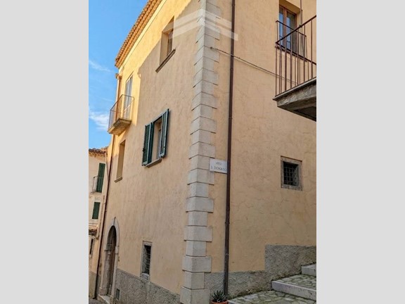 Appartamento in Vendita a Pietracatella, 60'000&euro;, 400 m²