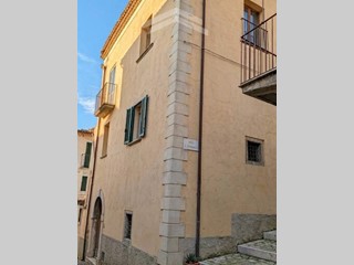 Appartamento in Vendita a Pietracatella, 60'000&euro;, 400 m²