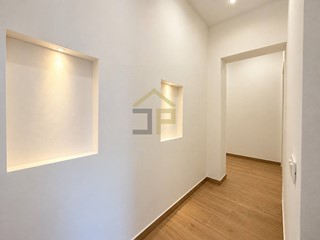 Trilocale in Vendita a Palermo, 165'000&euro;, 65 m²