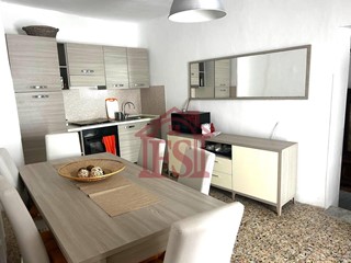 Quadrilocale in Vendita a Terracina, 119'000&euro;, 80 m²