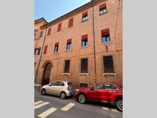 Quadrilocale in Vendita a Ferrara, 120'000&euro;, 65 m²