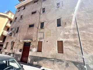 Trilocale in Vendita a Palermo, 65'000&euro;, 65 m²