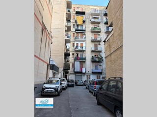 Trilocale in Vendita a Palermo, 95'000&euro;, 77 m²