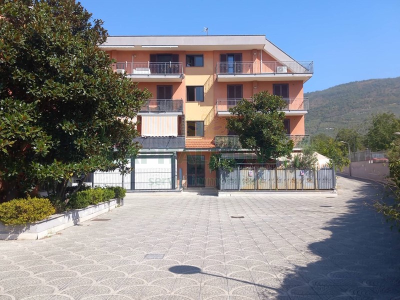 Trilocale in Vendita a Sirignano, 130'000&euro;, 85 m²