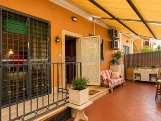 Bilocale in Vendita a Roma, 139'000&euro;, 60 m², arredato