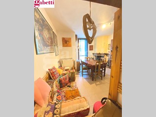 Appartamento in Vendita a Siena, 285'000&euro;, 130 m², con Box