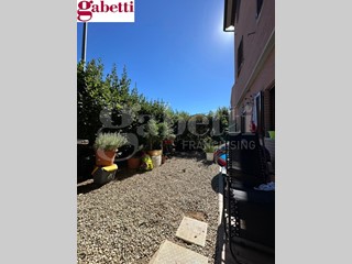 Quadrilocale in Vendita a Castelnuovo Berardenga, 169'000&euro;, 67 m²