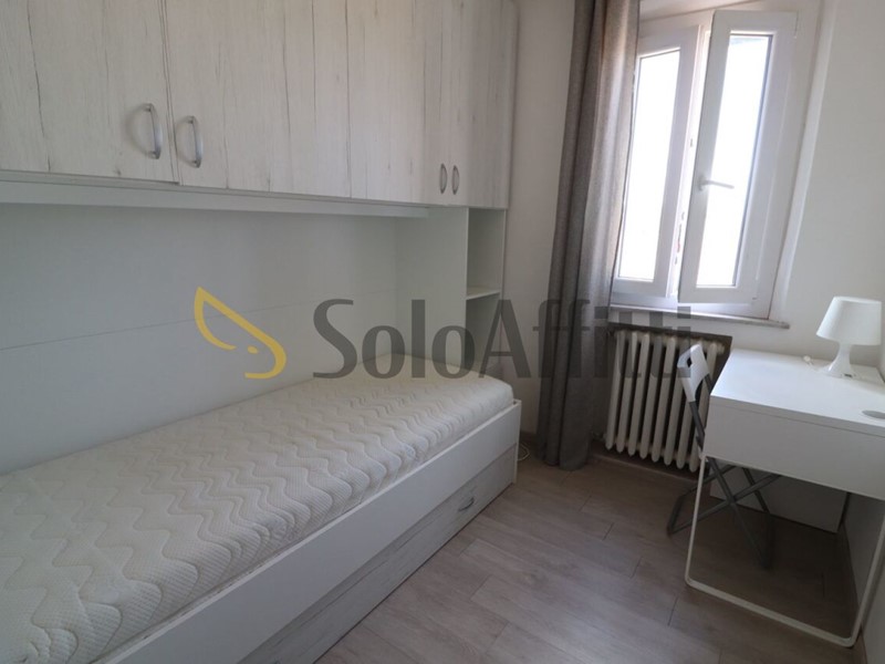 Appartamento in Affitto a Siena, zona Centro storico, 1'100&euro;, 93 m², arredato