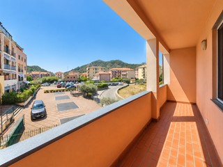 Trilocale in Vendita a Sestri Levante, 230'000&euro;, 53 m², con Box