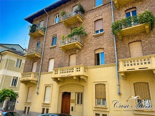 Appartamento in Vendita a Torino, 449'000&euro;, 140 m²