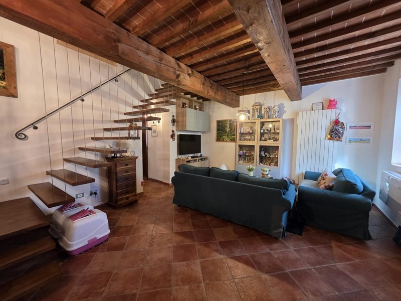 Appartamento in Vendita a Collesalvetti, zona Torretta Vecchia, 195'000&euro;, 143 m², arredato