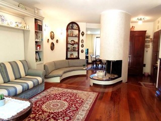 Appartamento in Vendita a Teramo, 229'000&euro;, 150 m²