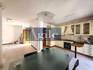 Trilocale in Vendita a San Benedetto del Tronto, 150'000&euro;, 95 m²