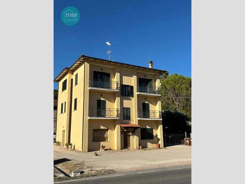 Quadrilocale in Vendita a Collazzone, 139'000&euro;, 155 m²