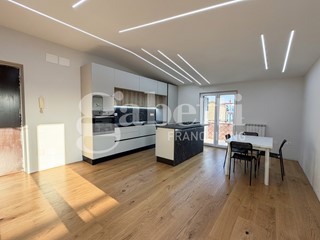 Trilocale in Vendita a Mugnano di Napoli, 175'000&euro;, 70 m², arredato, con Box