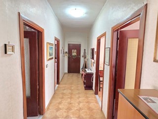 Trilocale in Vendita a Napoli, 125'000&euro;, 100 m²