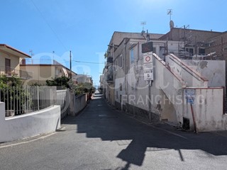 Appartamento in Vendita a Bacoli, 215'000&euro;, 90 m²