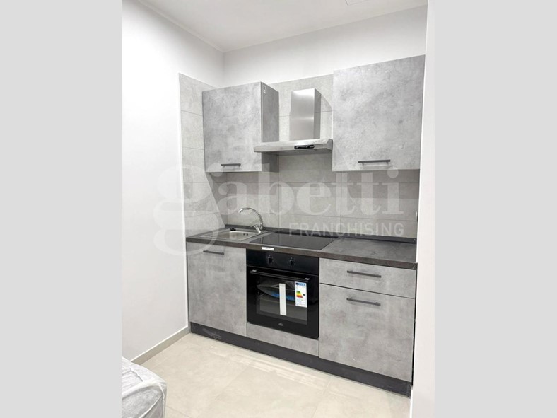 Bilocale in Affitto a Napoli, 800&euro;, 70 m², arredato